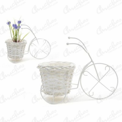planter-metal-white-tricycle