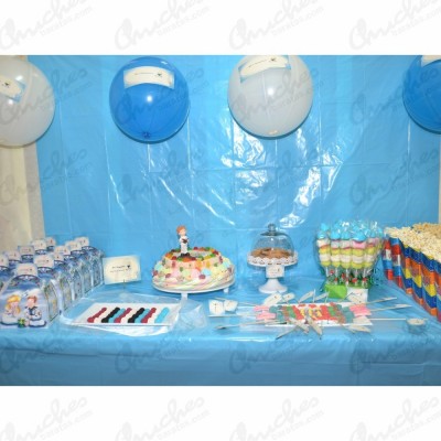 communion-table-child-24-people