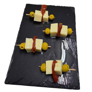 Pintxo de queso manchego y tomate seco 4 unidades