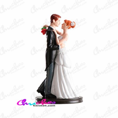 waltz-couple-wedding-figure